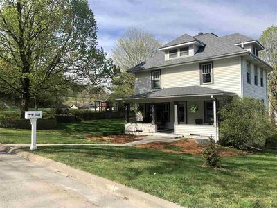 1105 S Mechanic St, Decorah, IA, 52101
