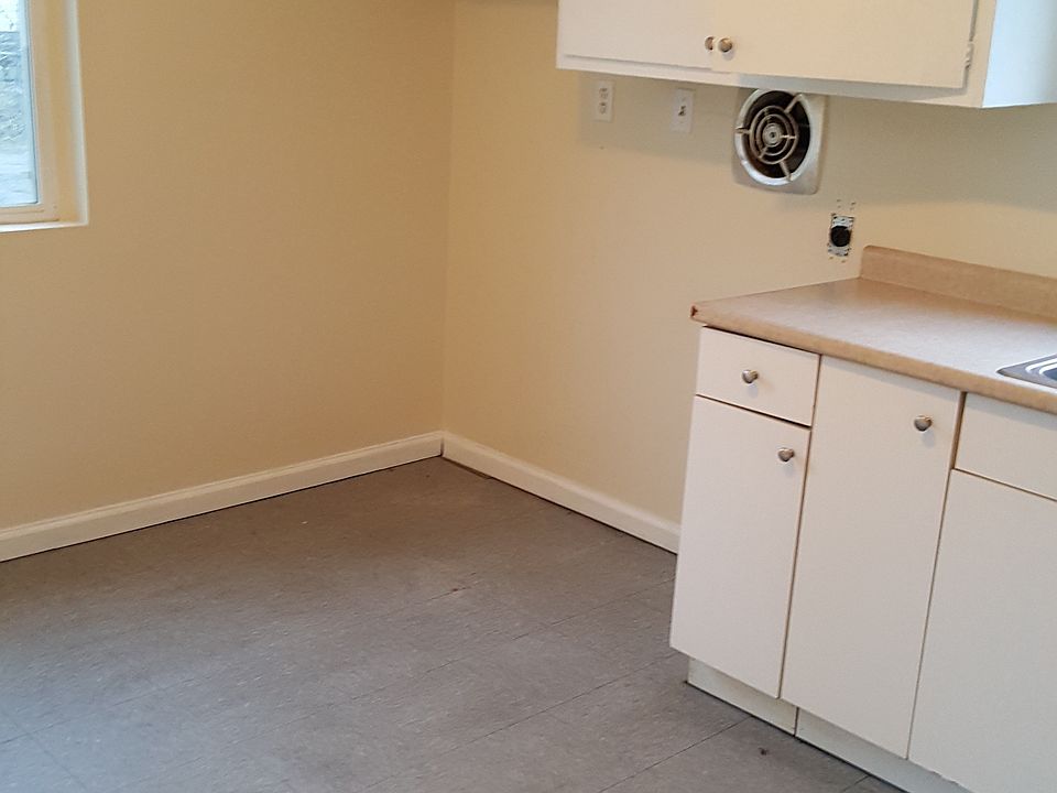 2nd image of 1022 Liberty St #2