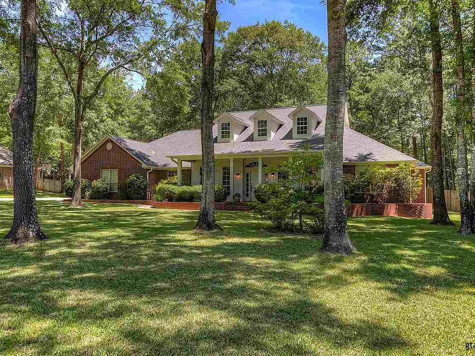 1st image of 18125 Forest Glen Cir