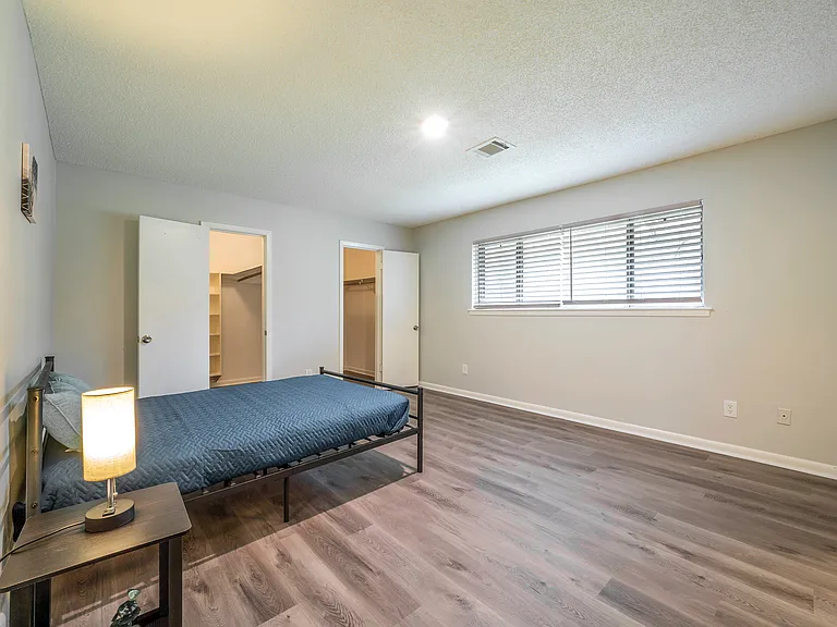 Please note that this is an older picture - a wall was added and the bathroom is no longer private for this