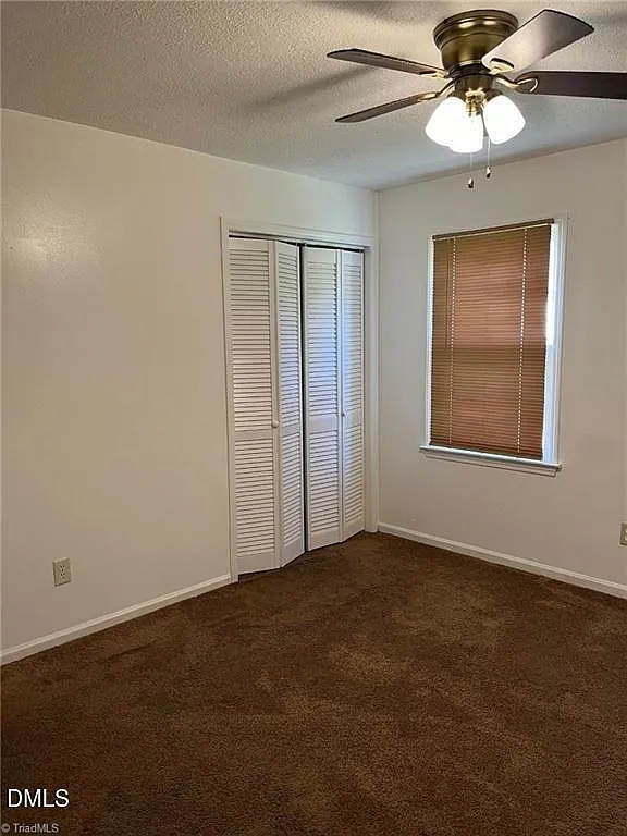 3 bed, 1.5 bath, $1,300 — Photo 4