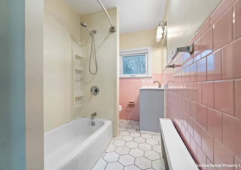 63 Moran St #1 — Photo 9