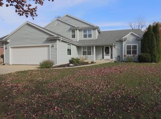 W204S8194 Pasadena Dr, Muskego, WI 53150