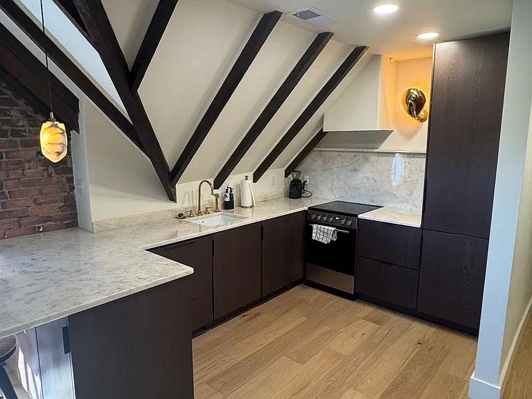 402 E Huntingdon St #3 — Photo 10