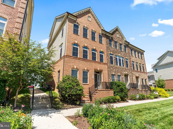 9128 Kenway Ln, Frederick, MD 21704