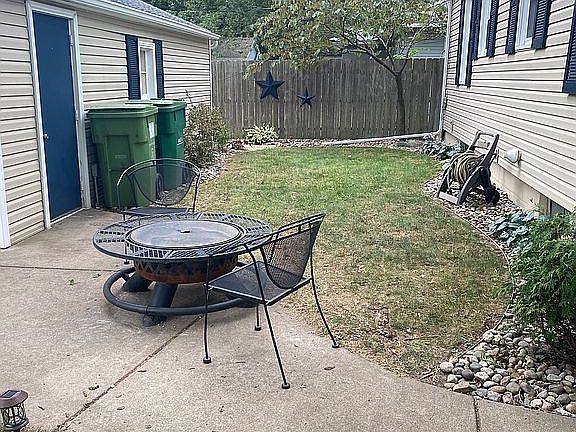 4th image of 79 Pleasant Ave