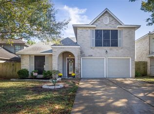 12315 Meadow Gate Dr, Stafford, TX 77477