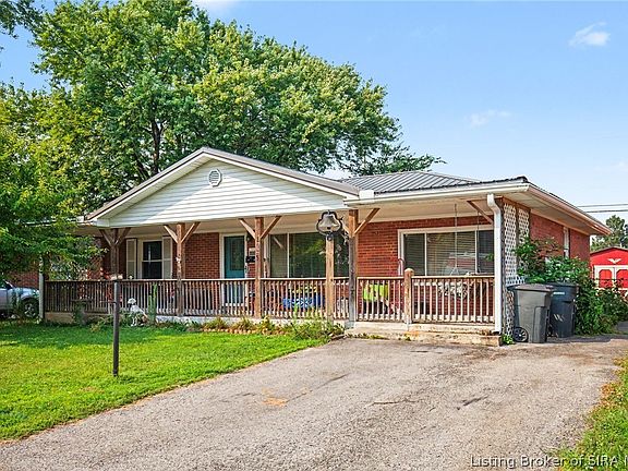 4th image of 1025 Morris Avenue