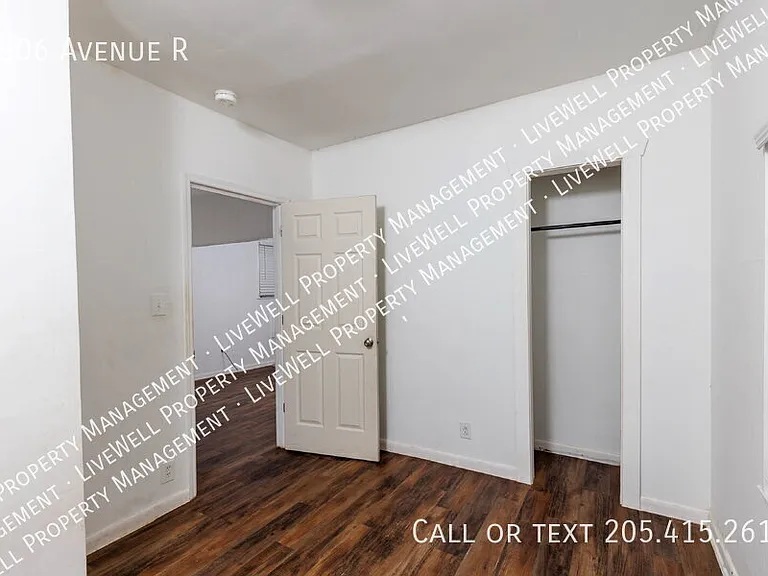1306 Avenue R — Photo 12