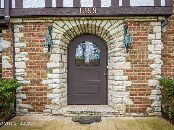 4th image of 1359 Lincolnshire Ct