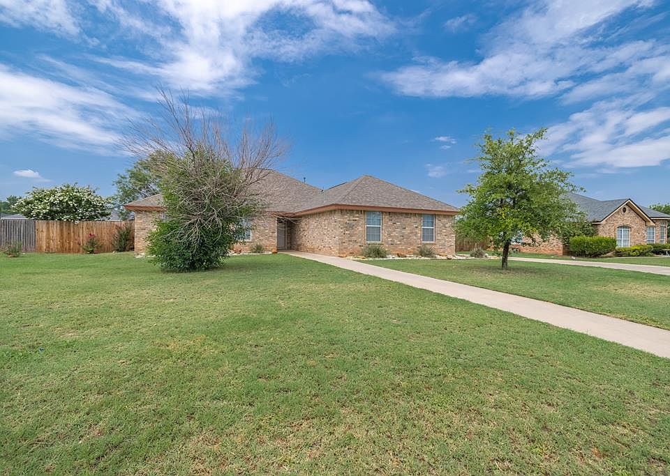 1st image of 6006 Lyndhurst Dr