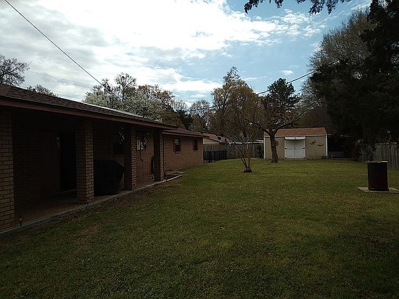 3rd image of 709 N Owens St