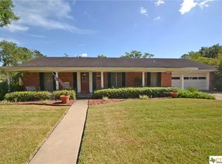 2203 Bon Aire Ave, Victoria, TX 77901