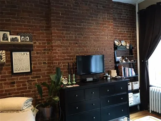 Sold by Bank Neary | media 13