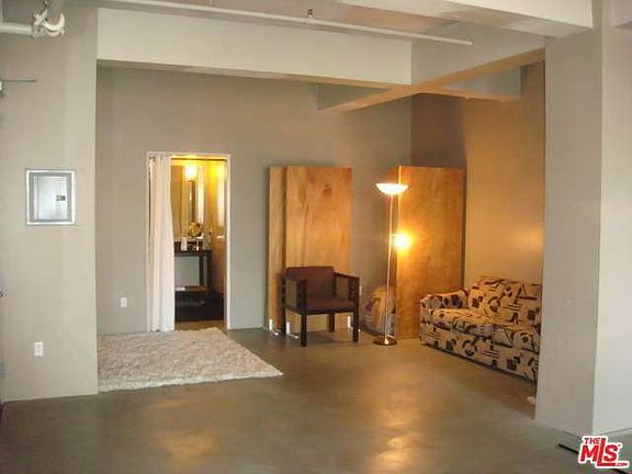 5th image of 849 South Broadway
