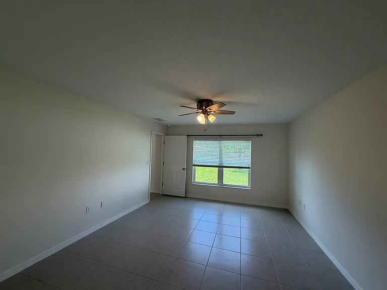 19 Fenwick Ln — Photo 9