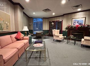 8111 Forest Glen Dr #123, Niagara Falls, ON L2H2Y7