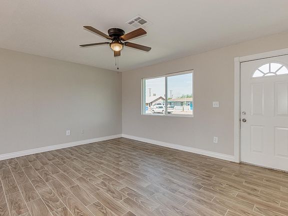 5th image of 1307 W 6th Ave