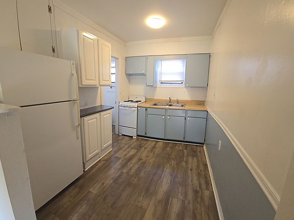 4th image of 551 E Miracle Strip Pkwy APT 8