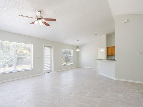 5th image of 660 Bluebill Ct