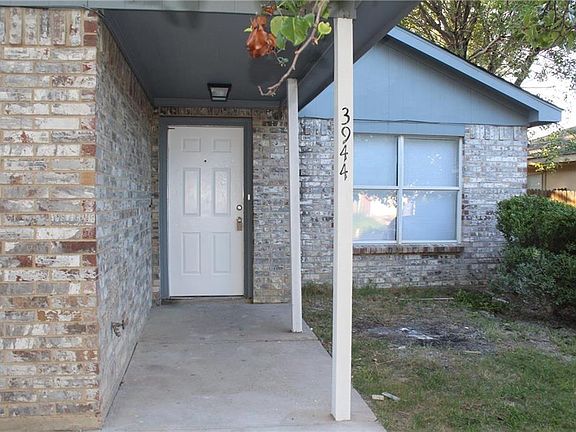 3rd image of 3944 Scarsdale Ln
