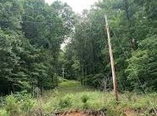 200 Greasy Cove Rd, Cosby, TN 37722