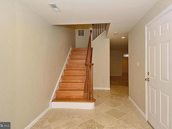 2nd image of 462 Winding Rose Dr