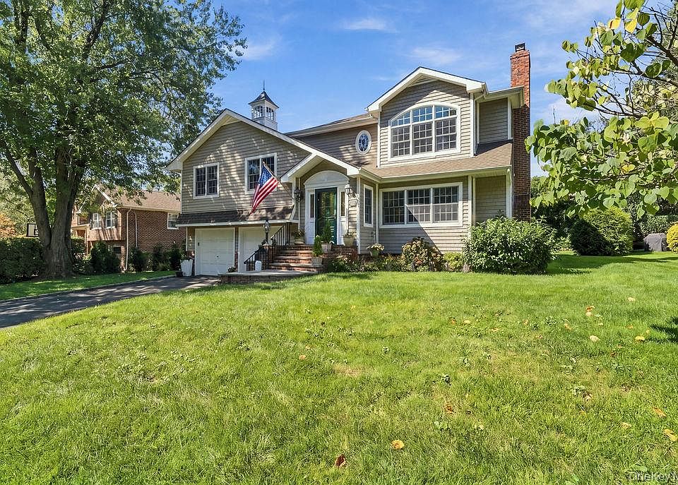 1st image of 4 Bayview Circle