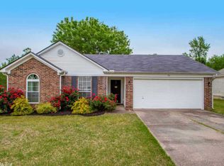 93 Meadow Ridge Loop, Maumelle, AR 72113