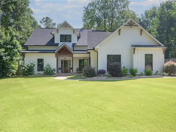 671 Lee Road 326, Smiths Station, AL 36877