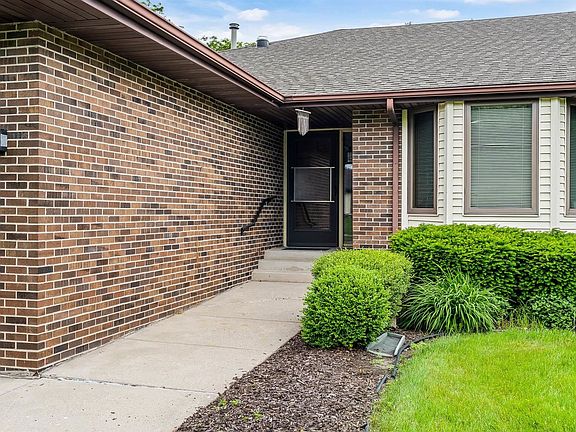 2nd image of 6894 Redansa Dr