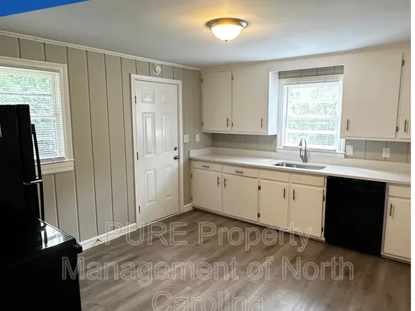 110 Mendota Ave, Lexington, NC 27292