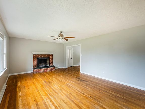 3rd image of 2100 Westerly Dr