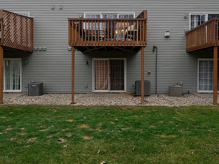 792 Stevenspoint Dr SE #792 — Photo 2