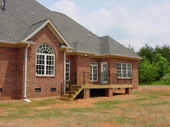 3rd image of 7803 Charles Pl