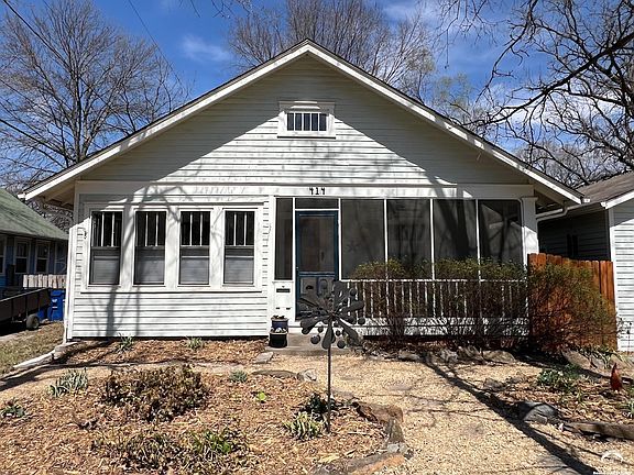 3rd image of 414 Forrest Ave