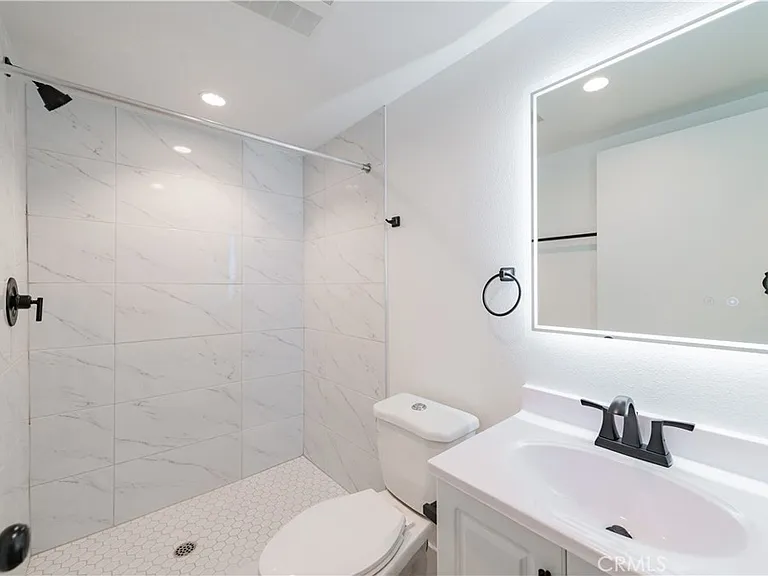 5654 La Mirada Ave — Photo 5