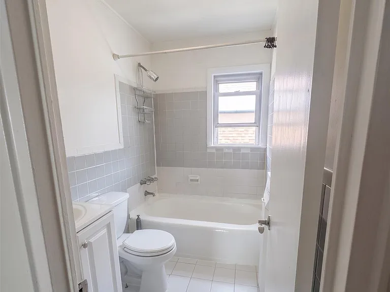 2711 Deerfield Rd — Photo 10