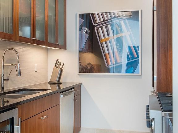 5th image of 250 E 53rd St APT 3203