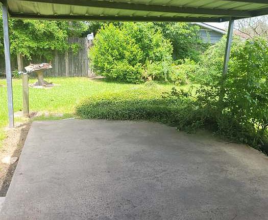 5th image of 6 Inwood Dr #A