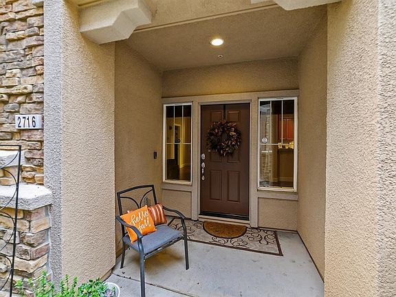 4th image of 3301 N Park Dr Unit 2716