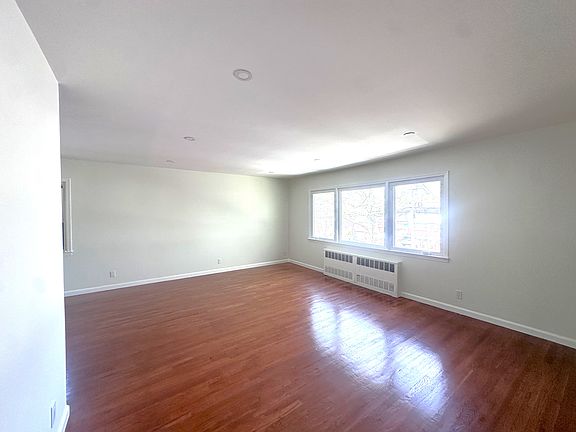 3rd image of 146-27 26th Ave #2