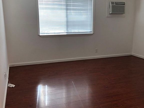 2nd image of 3228 Fairview Ct APT 12