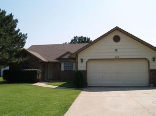 408 Ryan Ct, Edmond, OK 73003
