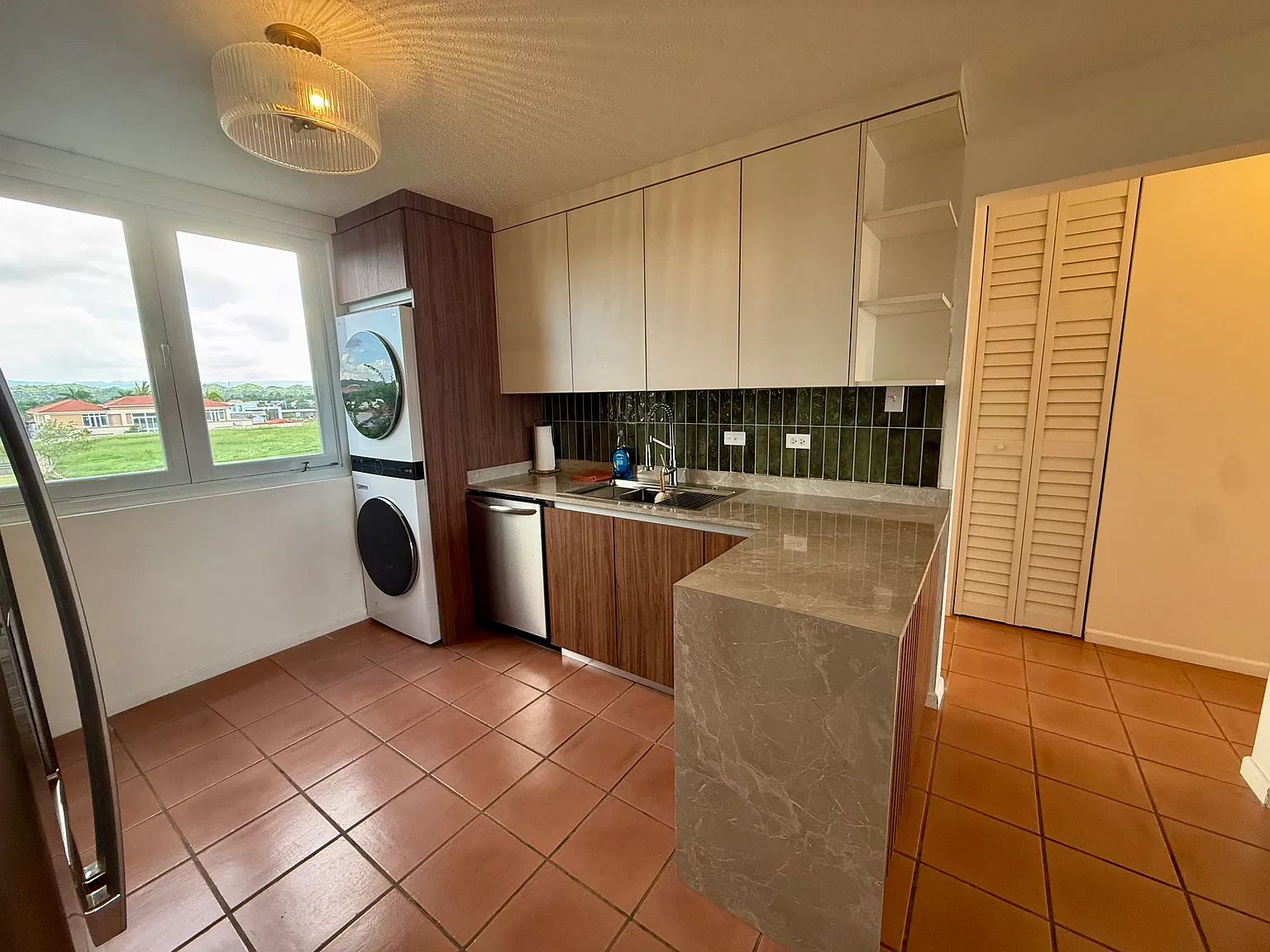 3 bed, 1525 sqft, $2,000 — Photo 4