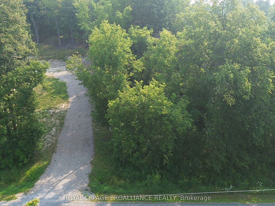 1st image of 1054 Centre Line Rd