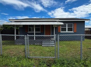 1206 E Canal St, Mulberry, FL 33860
