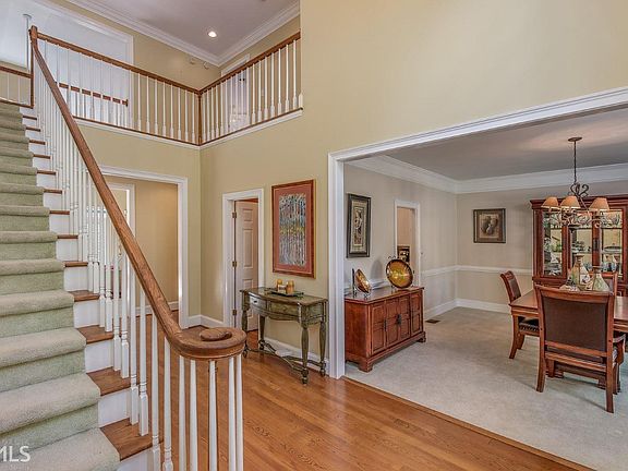 2nd image of 8264 Greenview Dr