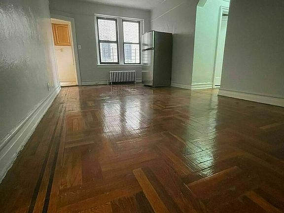 2nd image of 415 Lefferts Ave #8BB