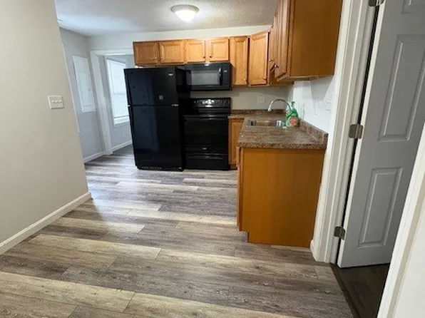 8 Greenleaf St, Whitman, MA